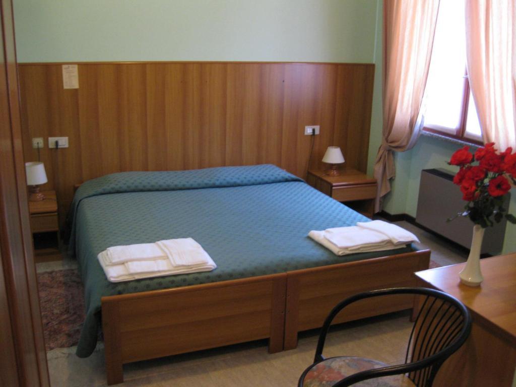 Casa Giuly Hotel Villa d'Alme Ruang foto
