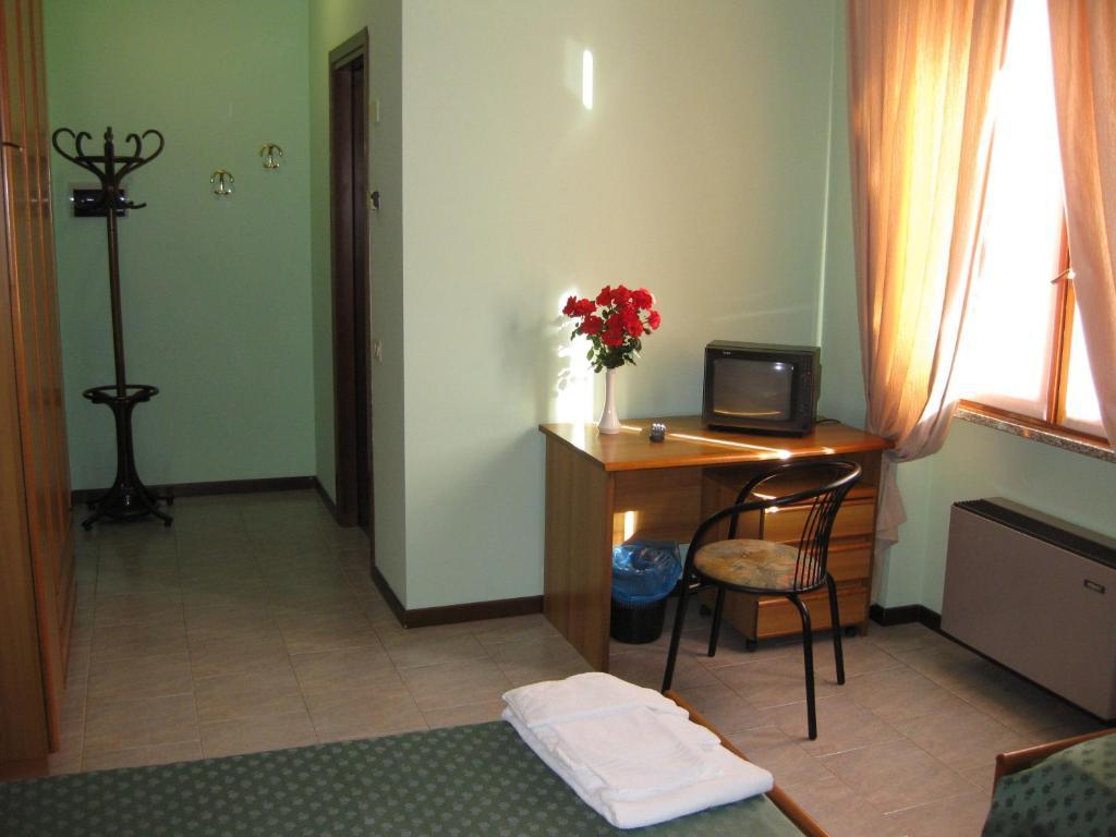 Casa Giuly Hotel Villa d'Alme Bagian luar foto