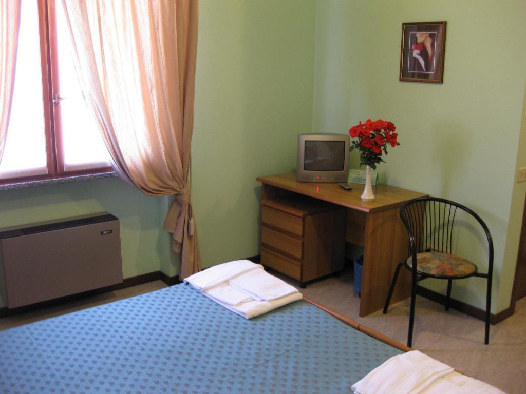 Casa Giuly Hotel Villa d'Alme Ruang foto