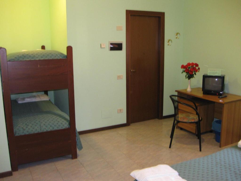 Casa Giuly Hotel Villa d'Alme Ruang foto